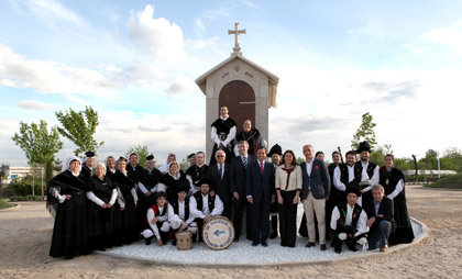 El Parque de Galicia de Alcobendas acoge un hórreo donado por la Xunta