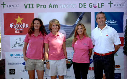 Esperanza Aguirre, Carlos Sainz y Francis Lorenzo colaboran en Boadilla en un torneo de golf contra el cáncer de mama