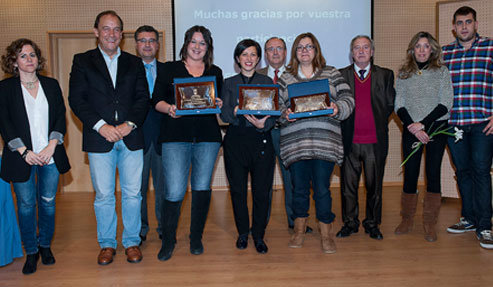 Un belén hecho de passta italiana gana el XI Concurso de Escaparatismo Navideño 