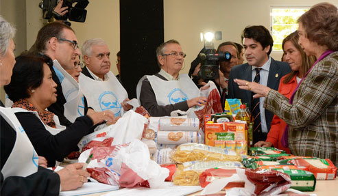 La Reina y Pérez en el Banco de Alimentos