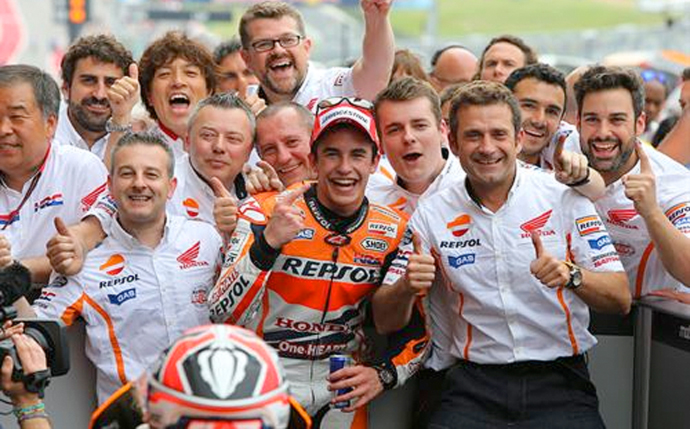 Marc Márquez lidera el primer triplete español del año