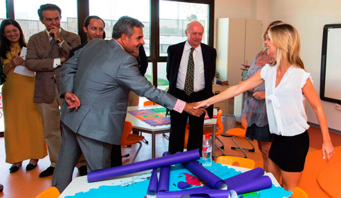 Foxa visita el colegio internacional "Endaze" para 55 alumnos 