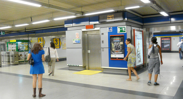 Consignas en 9 estaciones de Metro para ltecoger as compras en Internet