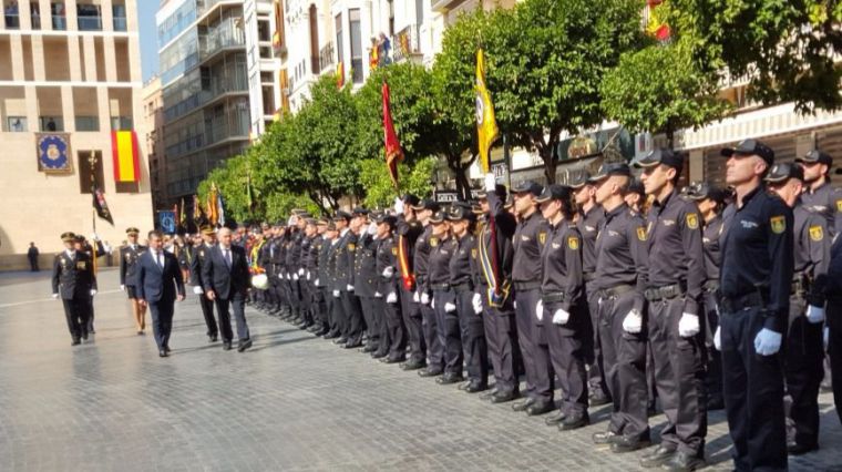 La Policía busca nuevo himno y abre un concurso con 10.000 euros
