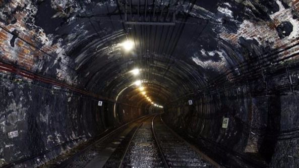 Cierran 23 estaciones de la L1 de Metro por obras sin incidentes en el primer día laborable