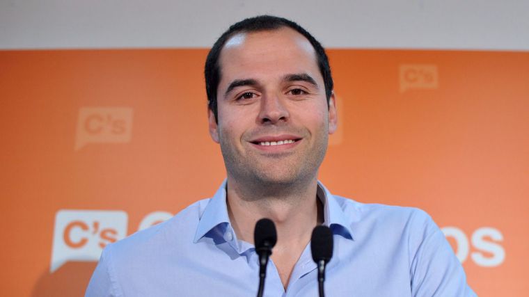 Ciudadanos da un plazo de 10 días para que el Gobierno exija los 3.000 millones fruto de la amnistía fiscal