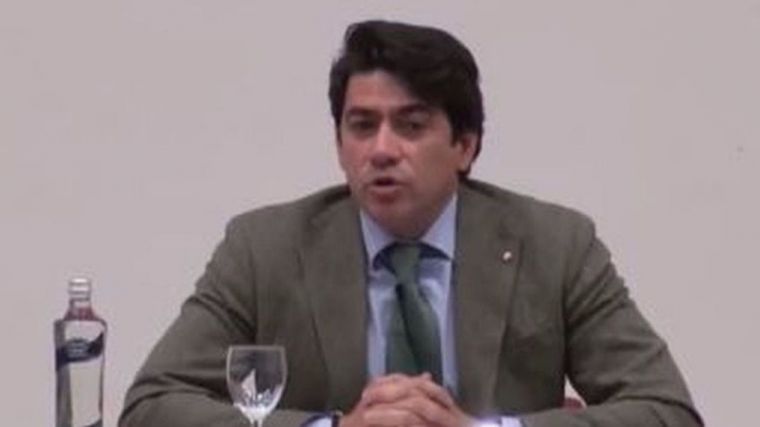 El alcalde de Alcorcón pide al PP una supresión paulatina del aborto