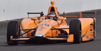 Alonso debuta en la Indy a medio segundo de los mejores