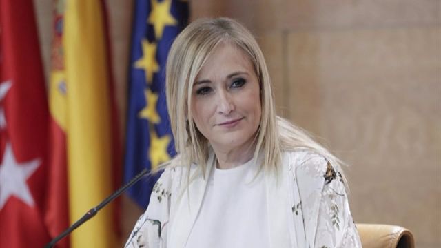 Cifuentes: Tienes la responsabilidad de que el PSOE siga siendo útil para España
