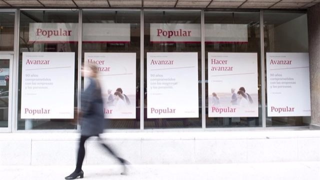 ERE en el Popular para 2.592 empleados tras la compra del Santander