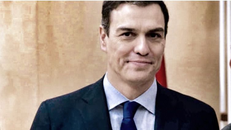 Pedro Sánchez telefonea a los 'barones' para 'cerrar filas' sobre financiación autonómica