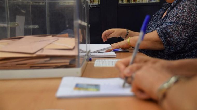 Ciudadanos, Podemos, PSOE y PP tendrán 150.000 apoderados en las mesas electorales