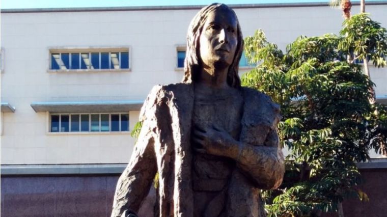 Los Angeles: retiran la estatua de Colón por ser “el mayor genocida de la historia