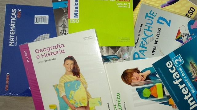 Prestamos de libros de texto gratis para 600.000 familias el proximo año