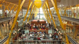 Aparcar en el aeropuerto de Madrid-Barajas a buen precio es posible
