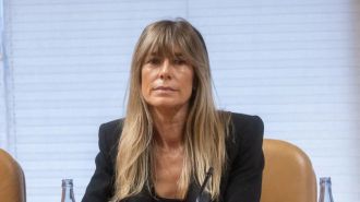 Peinado cita a Begoña Gómez para entregar el pasaporte el mismo día que Pedro Sánchez comparece en el Congreso