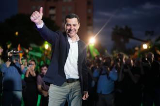 Moreno pide la abstención de PSOE y Vox si el PP roza la mayoría absoluta en Andalucía
