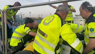Hombre de 63 años en estado grave tras ahogarse en piscina de Usera