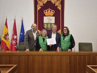 Recaudación de 1.347 euros para la AECC en el Mercadillo Solidario de Libros