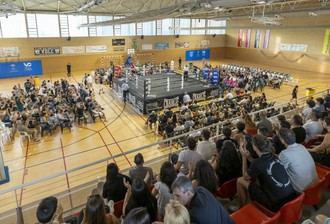 Éxito en la velada de boxeo con campeones locales en acción