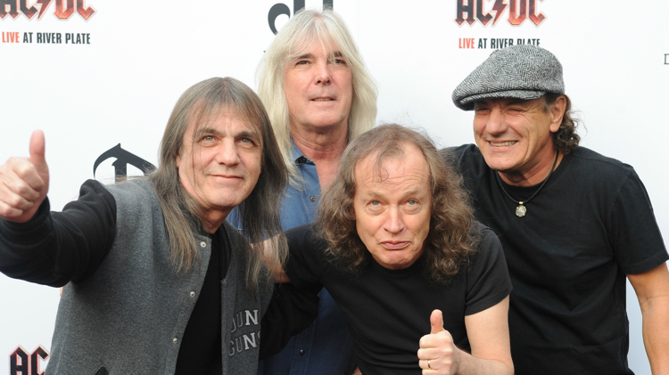 AC/DC aterriza con su Rock or Bust World Tour