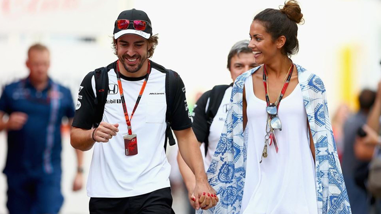 Fernando y Lara festejan el "triunfo" de McLaren