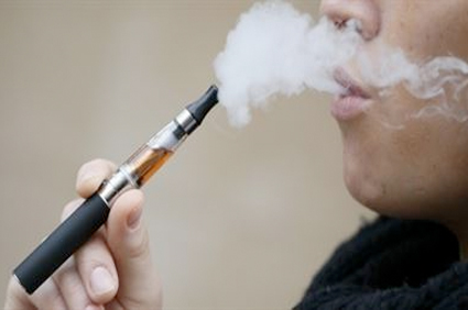 Aumenta el consumo de cigarrillos electrónicos entre adolescentes