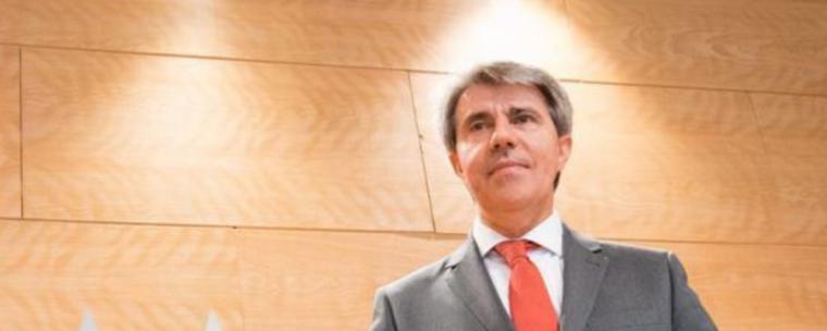 Garrido, un presidente con triple vigilancia