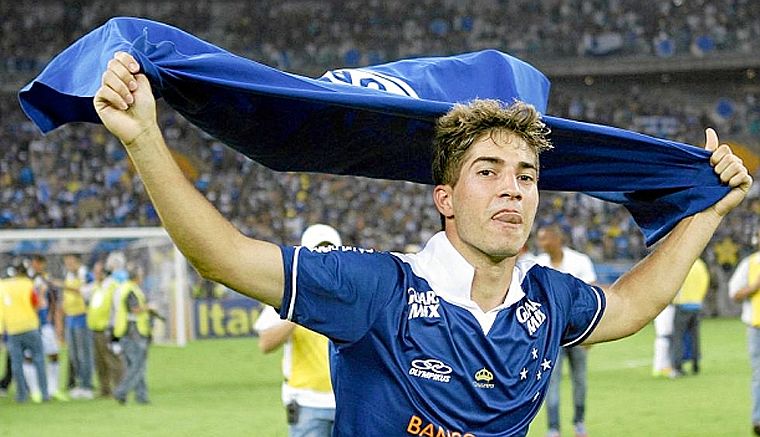 Acelerón por Lucas Silva