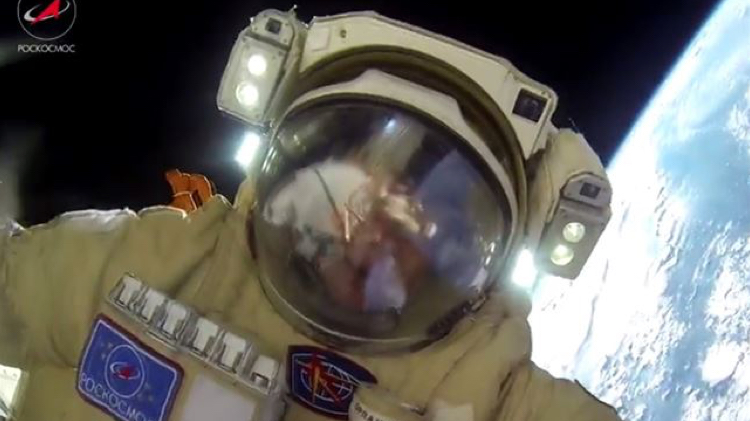 Experimenta en primera persona un paseo espacial con Gennady Padalka