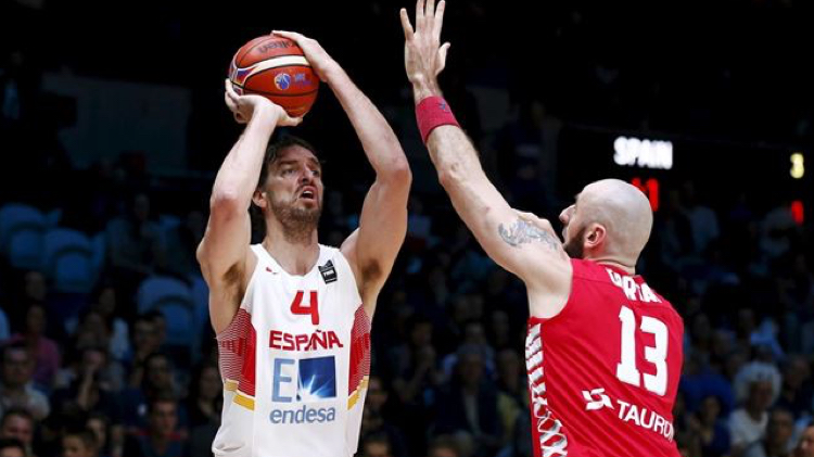 Pau Gasol pone a España en los cuartos del Eurobasket