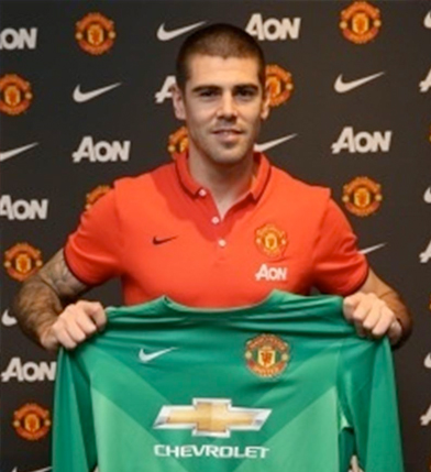 Víctor Valdés ficha por el Manchester United