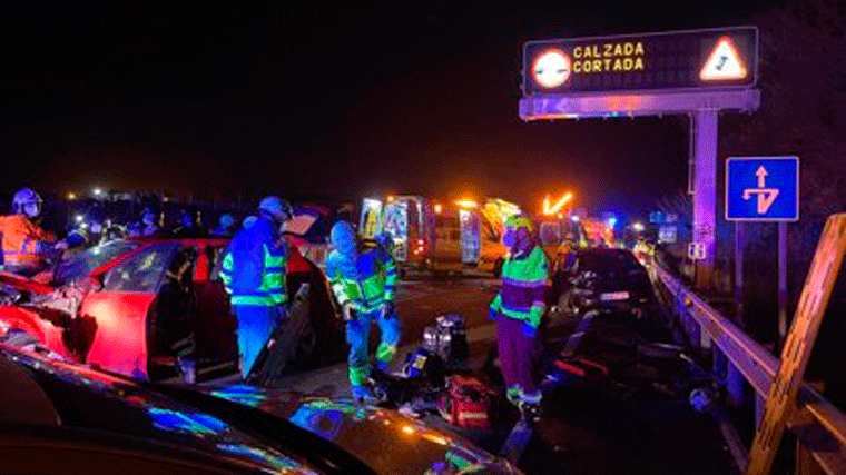 Un accidente múltiple entre 8 vehículos a la altura de Móstoles deja un herido grave