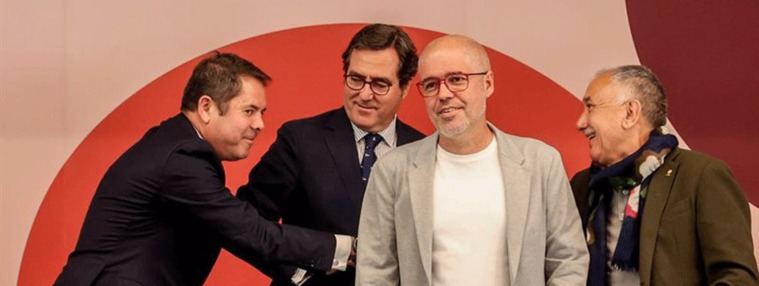 Los presidentes de Cepyme y CEOE, Gerardo Cuerva y Antonio Garamendi, y los secretarios generales de CCOO y UGT, Unai Sordo y Pepe Álvarez