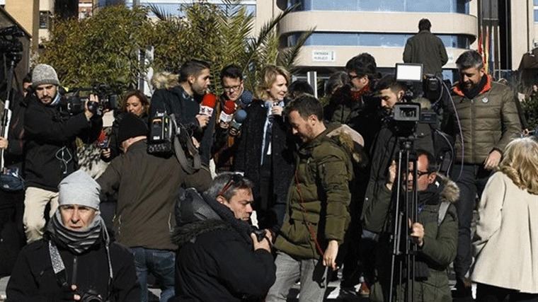 El PSOE mantiene la acusación de hasta 4 años de cárcel para los `espías´