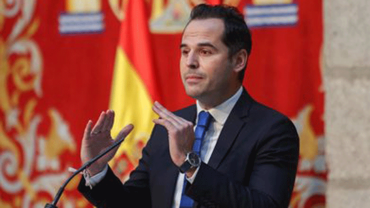 Aguado pide al Gobierno más dosis de las vacunas Covid para Madrid