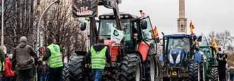 Unos 8.000 agricultores y ganaderos, junto a 500 tractores, toman Madrid contra Mercosur