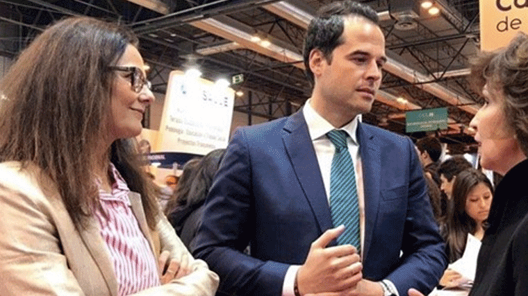 Aguado ficha a Eva Bailén, promotora de la racionalización de los deberes