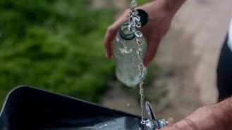 Las tarifas del agua en la región subirán un 3% anual, 50 céntimos al mes