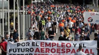 MIles de trabajadores de Airbus se manifiestan y anuncian un otoño 