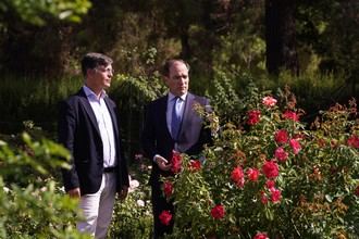 La Rosaleda del Retiro renueva su colección histórica con 645 nuevos rosales