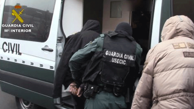 Cae una célula de albaneses que robaba en viviendas de lujo en torno a la A-6