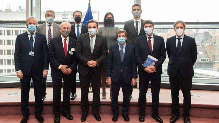 Almeida pide en Bruselas que exija mecanismos de control a España del reparto de los fondos
