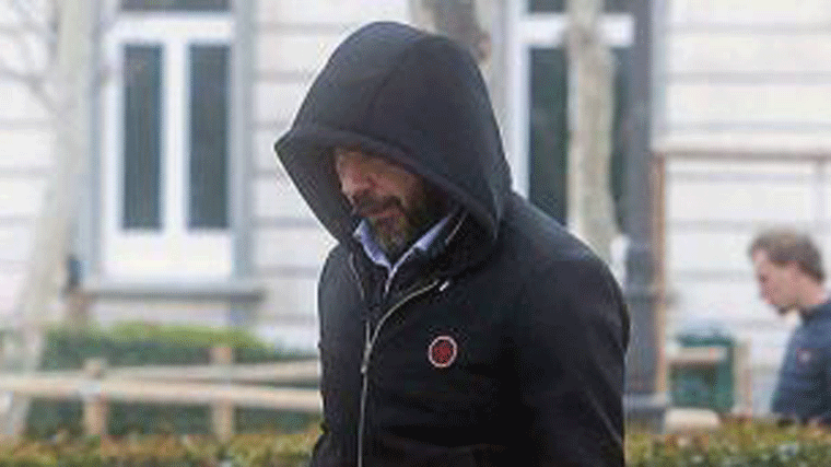 Aldama cuenta que dio a Santos Cerdán un sobre con 15.000 euros, a Abalos 250.000 y a Koldo 100.000