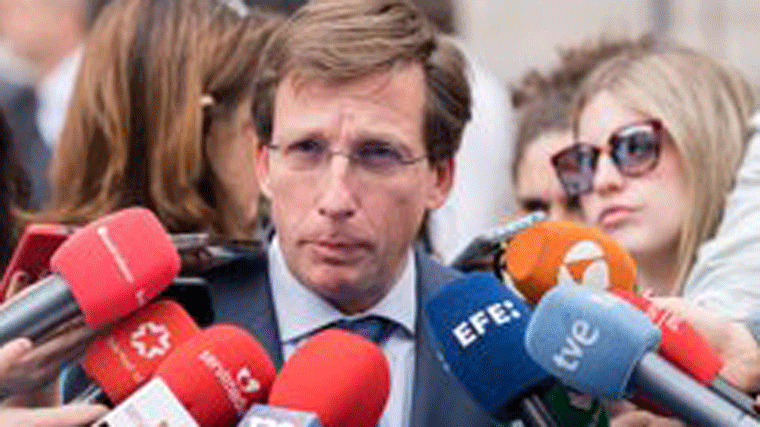 Almeida condiciona sentarse con el delegado del Gobierno a que 'rectifique' su actitud de 'ariete del sanchismo'