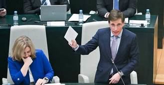 Almeida reta a Maestre a que no haya ninguna persona en su lista electoral de 2027 con más de una vivienda