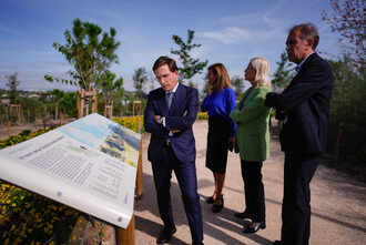 Inauguran el parque de Benedicto XVI en San Blas-Canillejas, un nuevo pulmón verde
