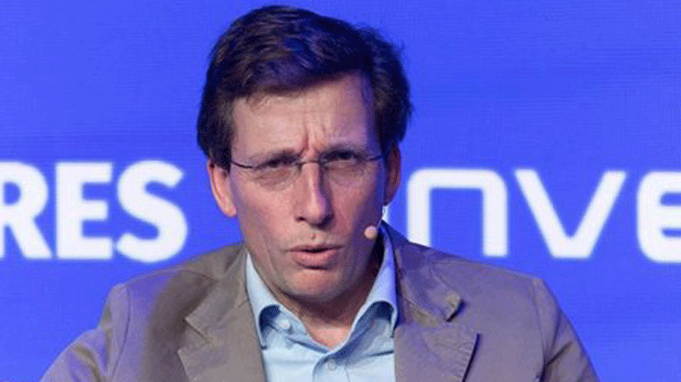 Almeida acusa 'al tal Bustinduy' de hacer un listado de VUT ilegales de la capital que es 'una chapuza'