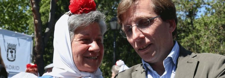 Almeida entrega las medallas de la ciudad por San Isidro y reivindica que Madrid 'no impone sino que inspira'