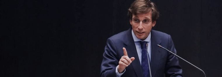 Almeida blinda a Collado e Hidalgo: 'Antes que caigan ellas' se irá él